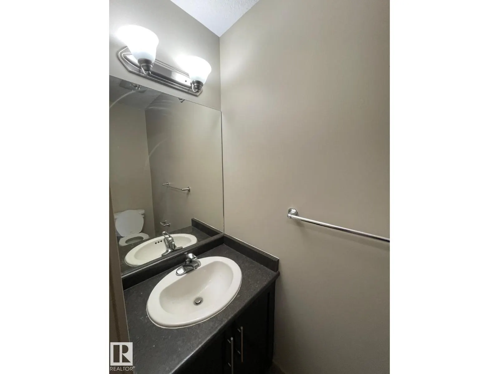 #25 1820 34 AV NW