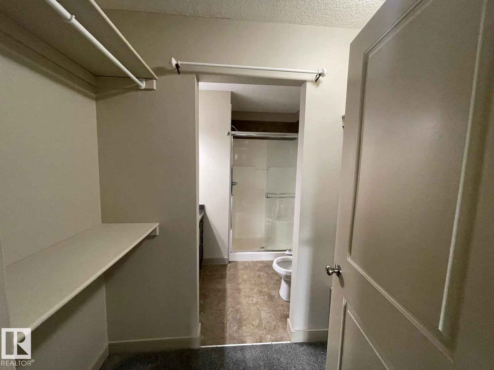 #25 1820 34 AV NW