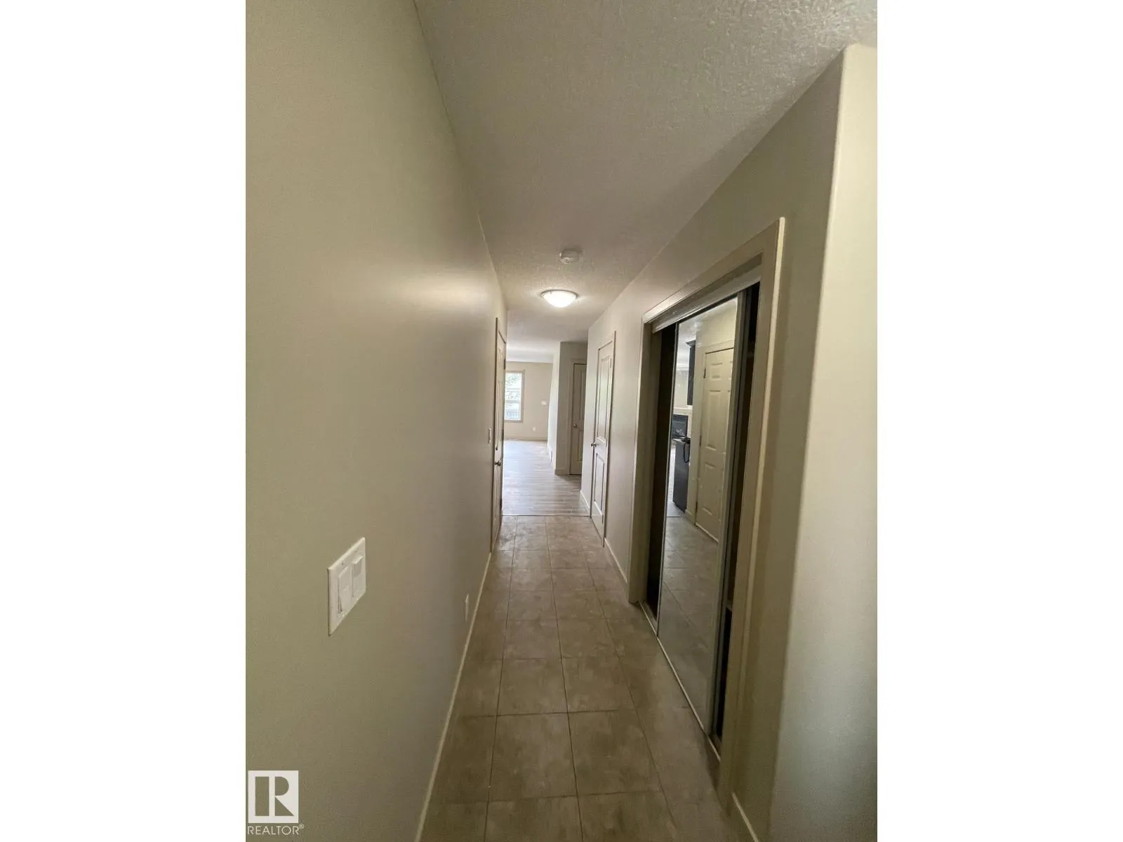 #25 1820 34 AV NW