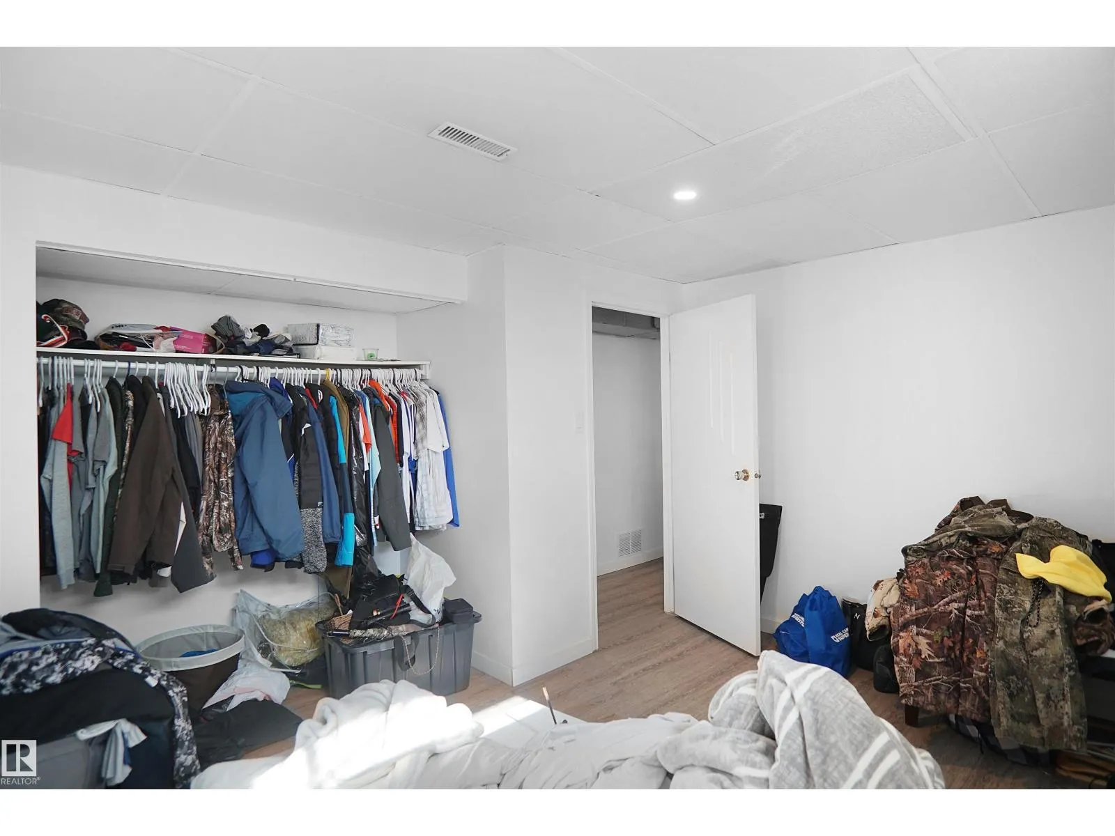 16008 101 ST NW