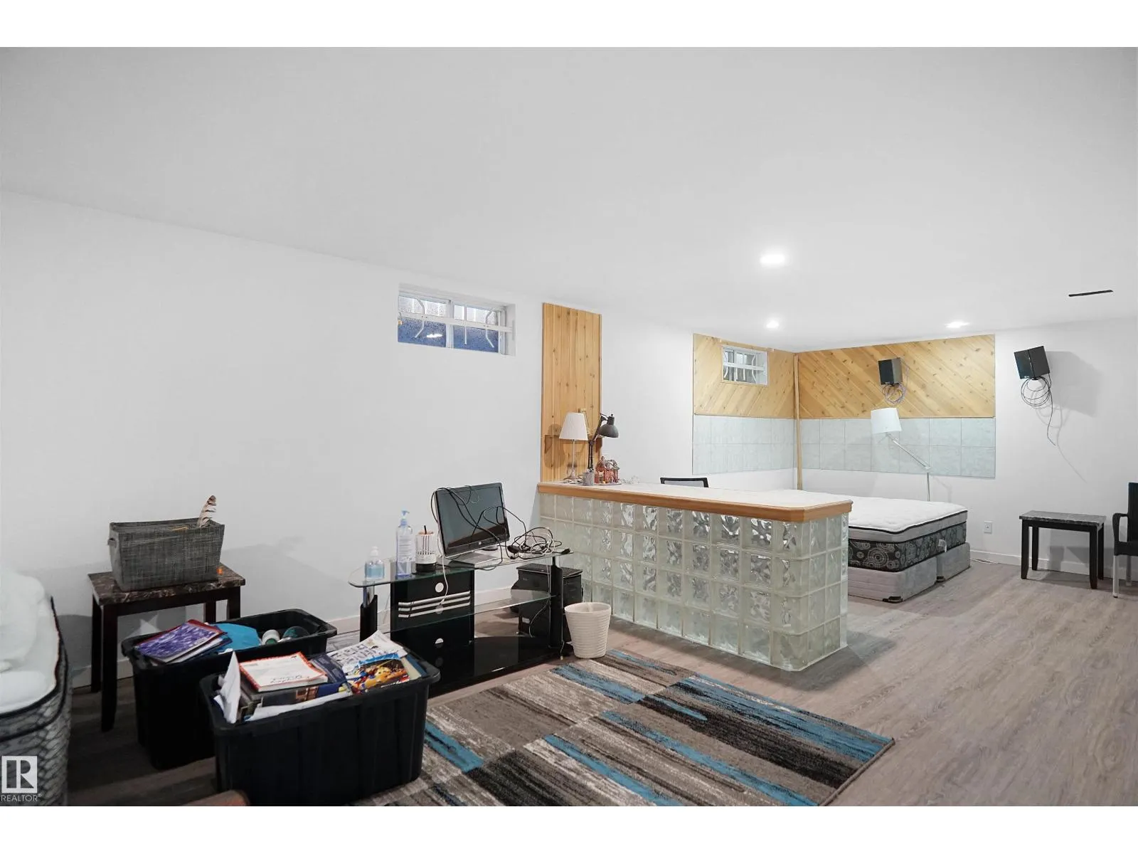 16008 101 ST NW