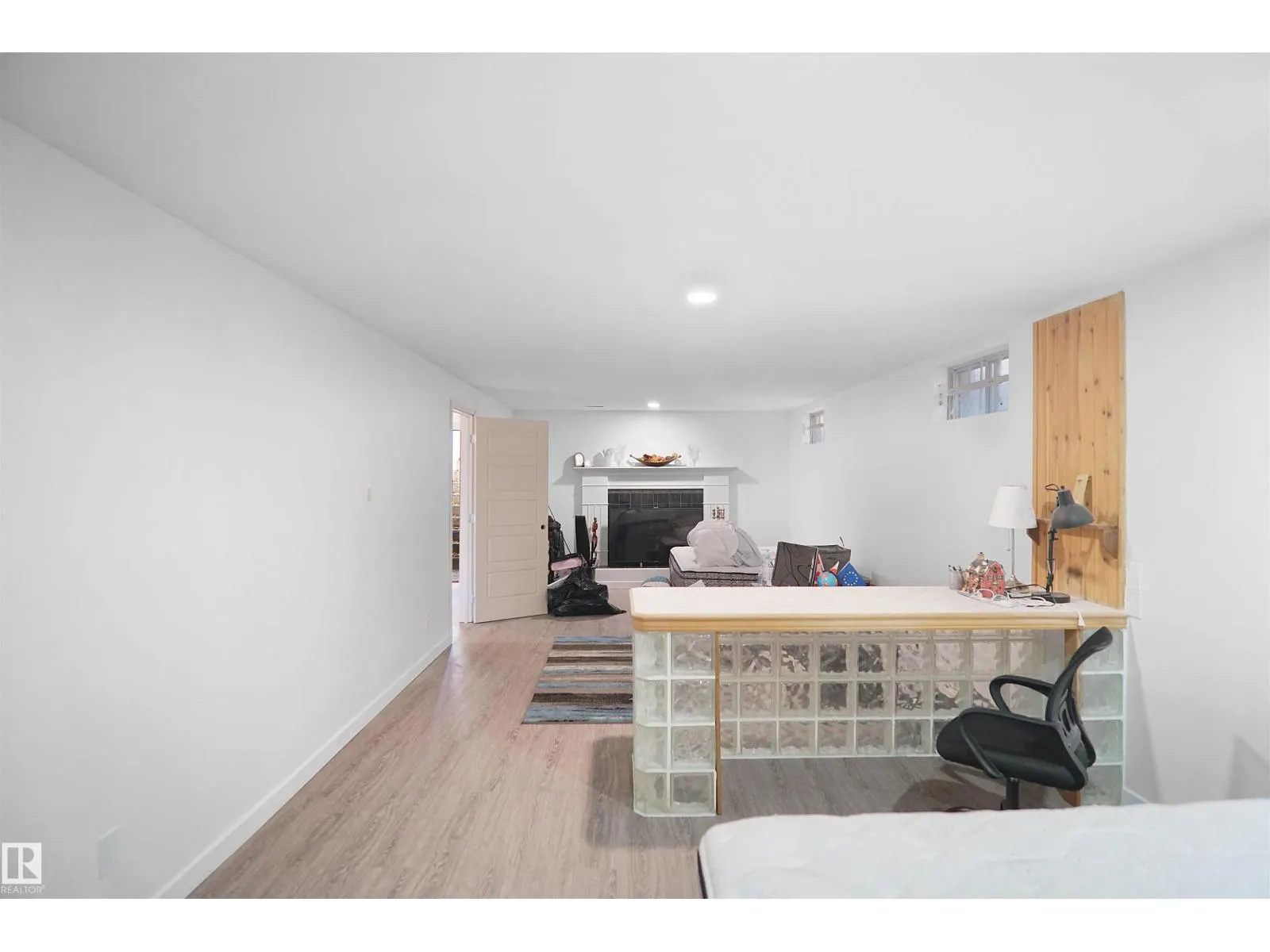 16008 101 ST NW