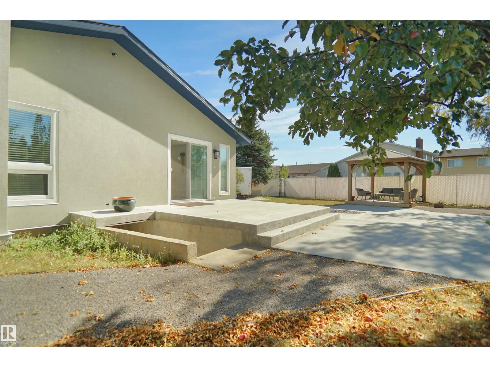 16008 101 ST NW