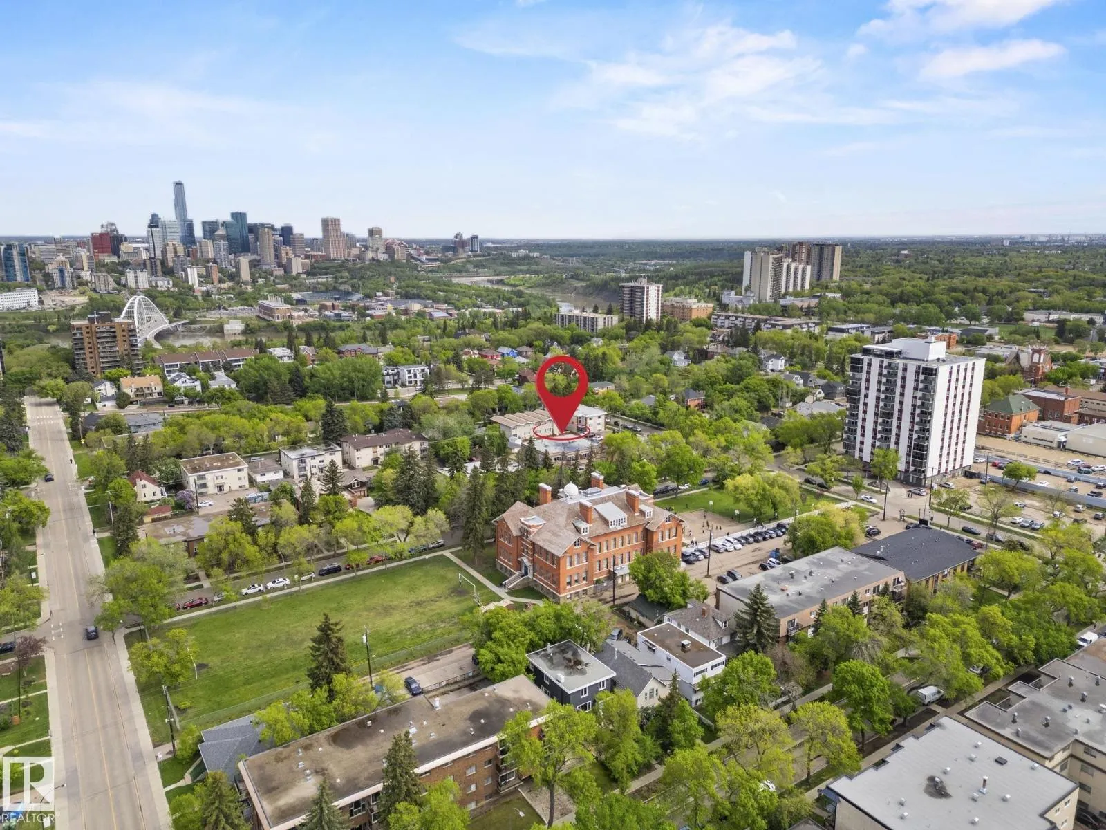 10520 84 AV NW
