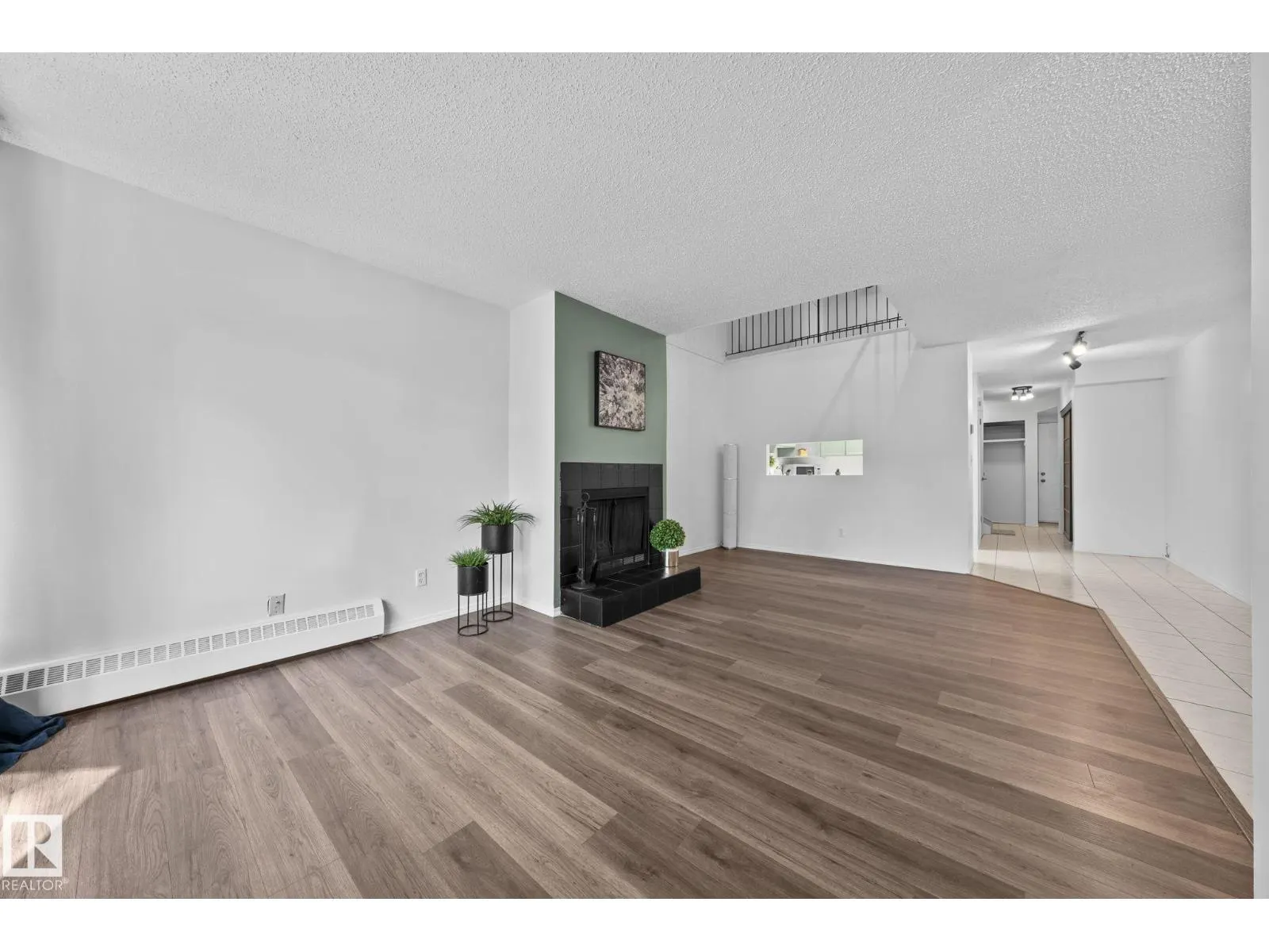10520 84 AV NW