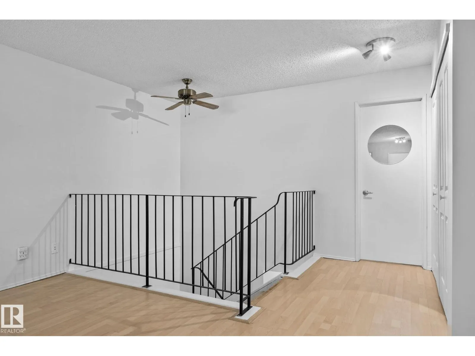 10520 84 AV NW