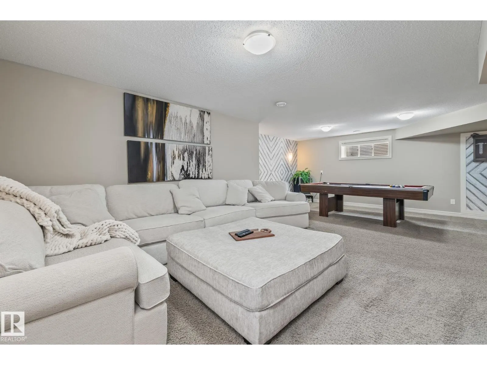 10 MEADOWLAND GD