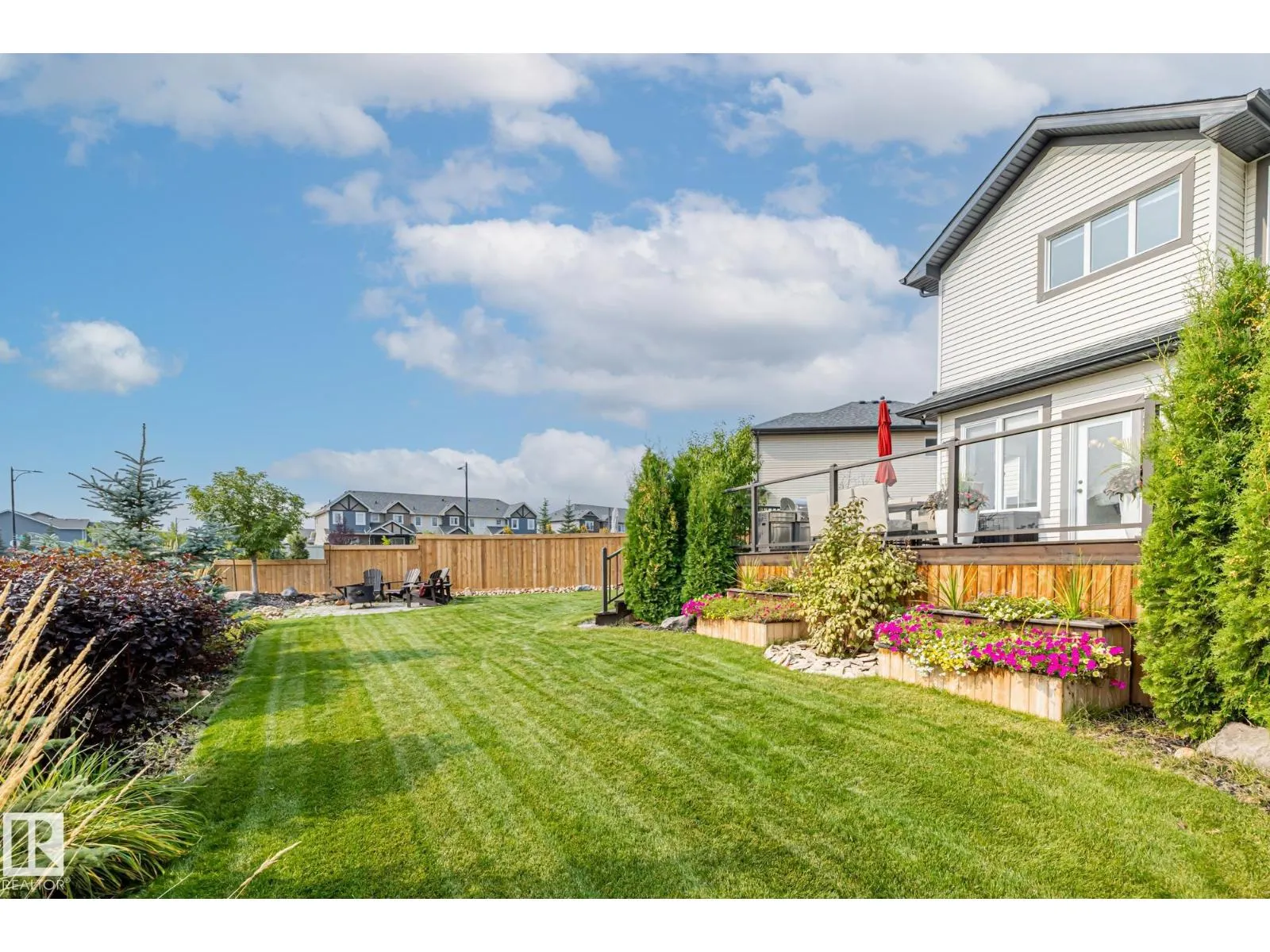 10 MEADOWLAND GD
