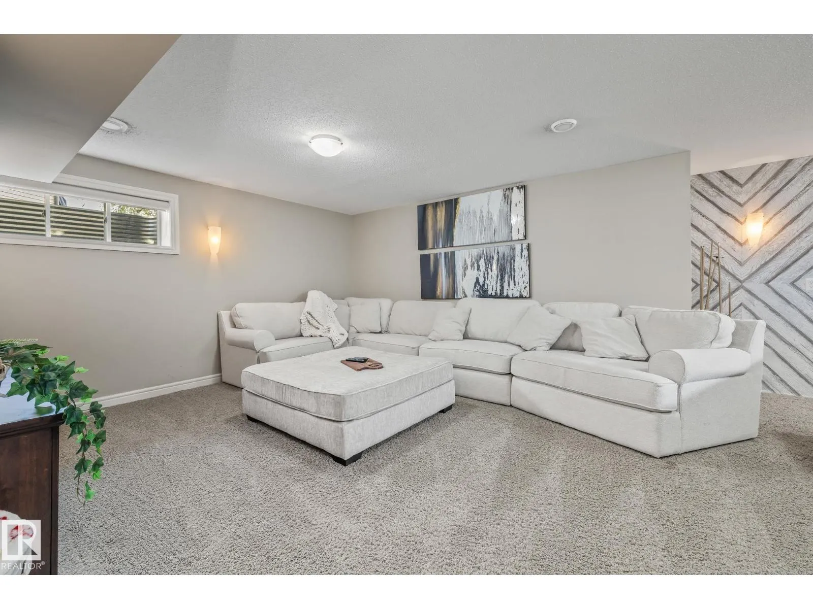 10 MEADOWLAND GD