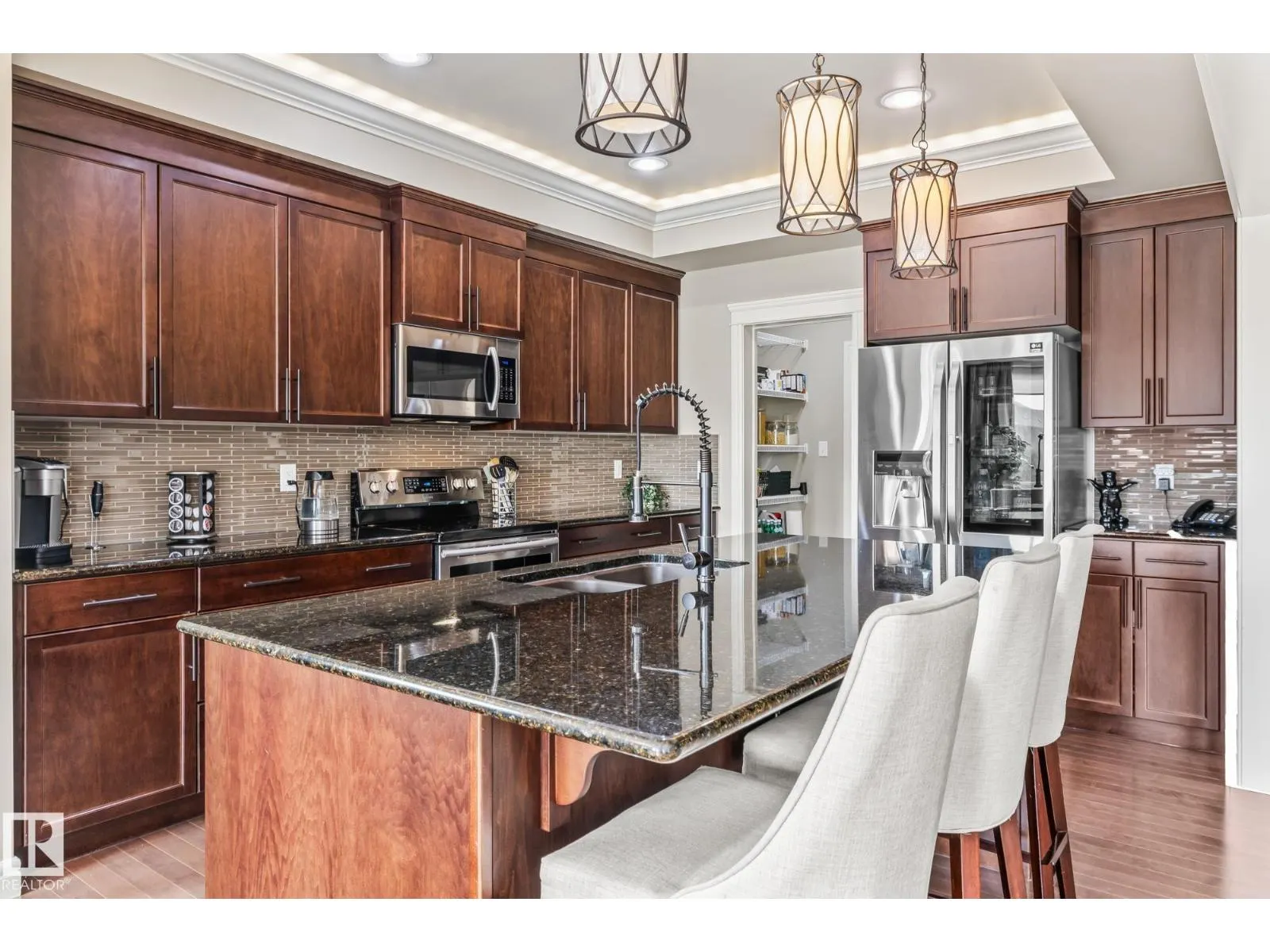 10 MEADOWLAND GD