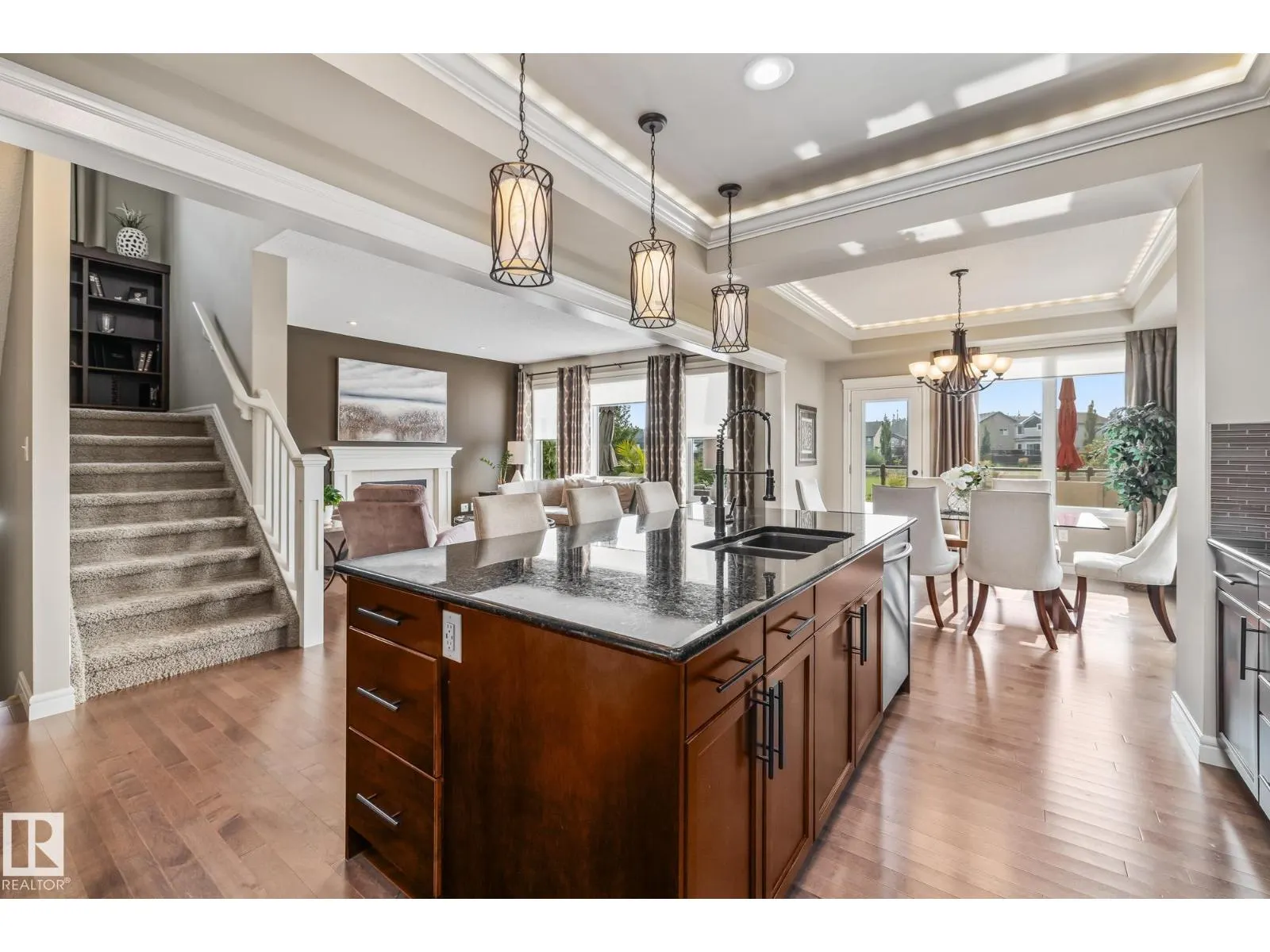 10 MEADOWLAND GD