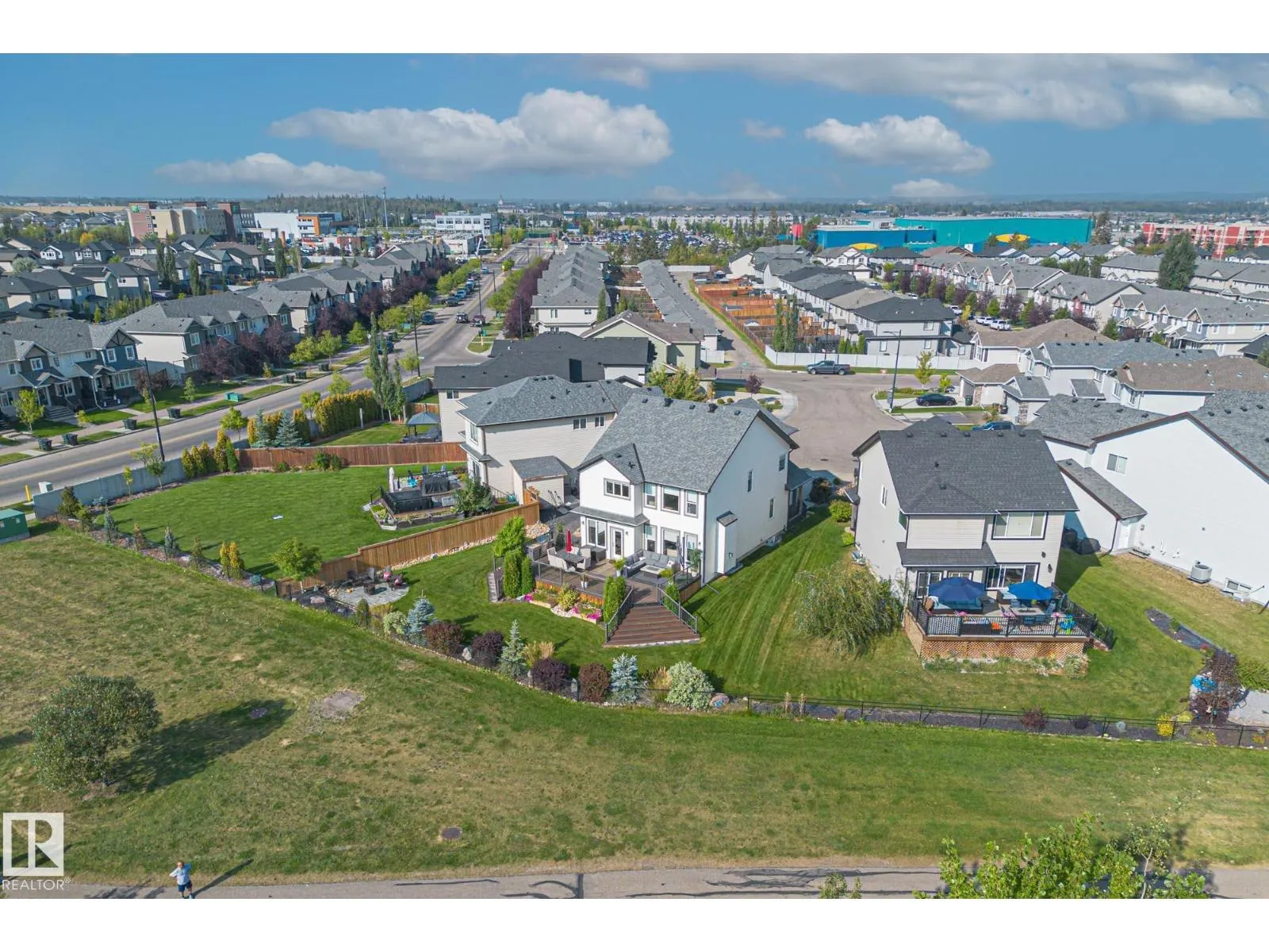 10 MEADOWLAND GD