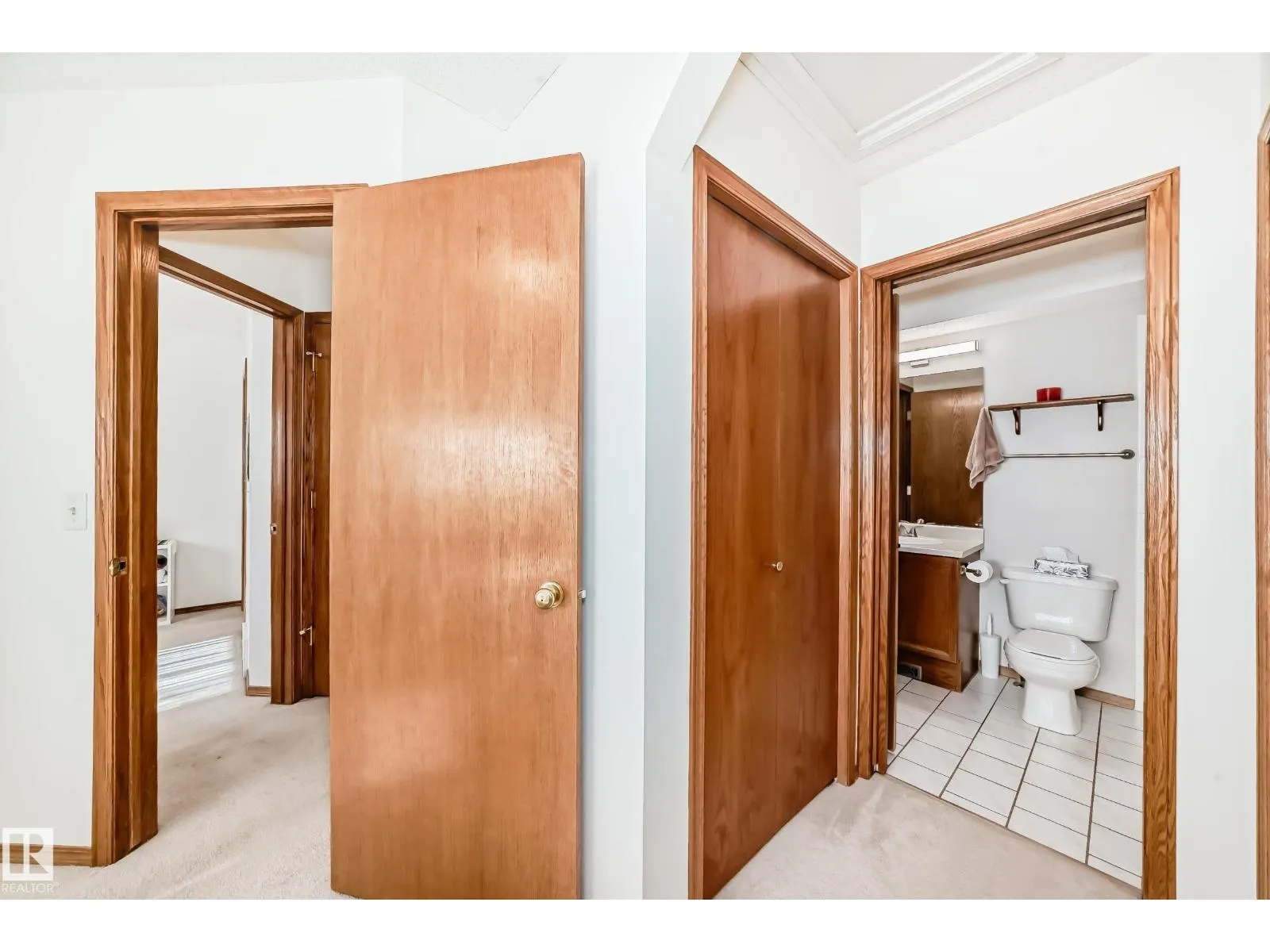 2115 36 AV NW