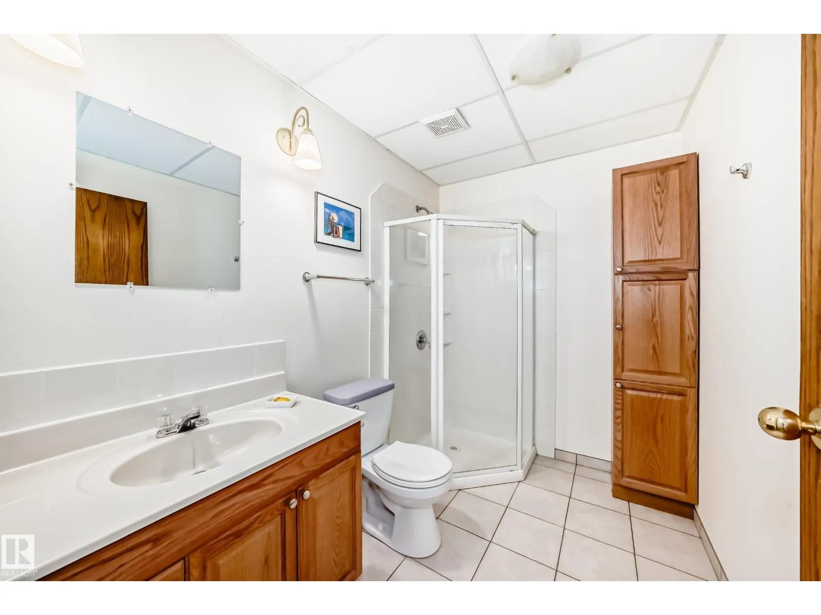 2115 36 AV NW