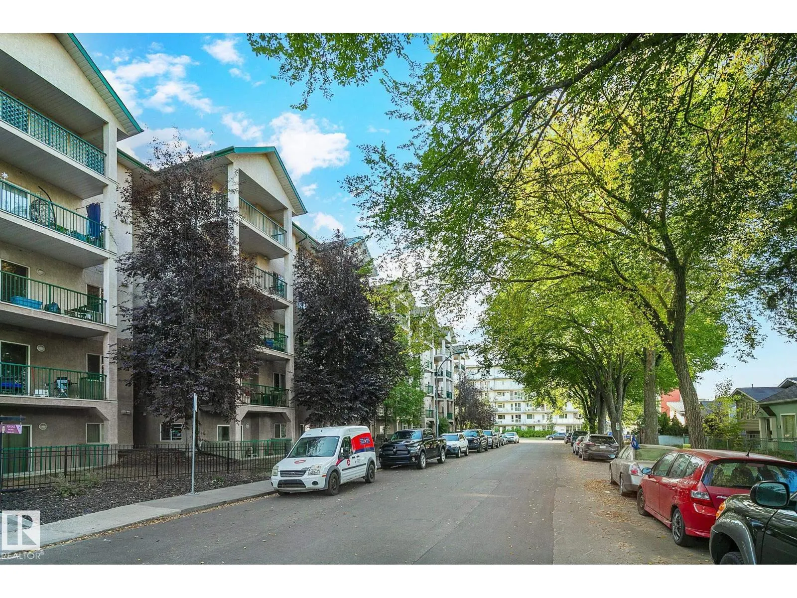 #207 11325 83 ST NW