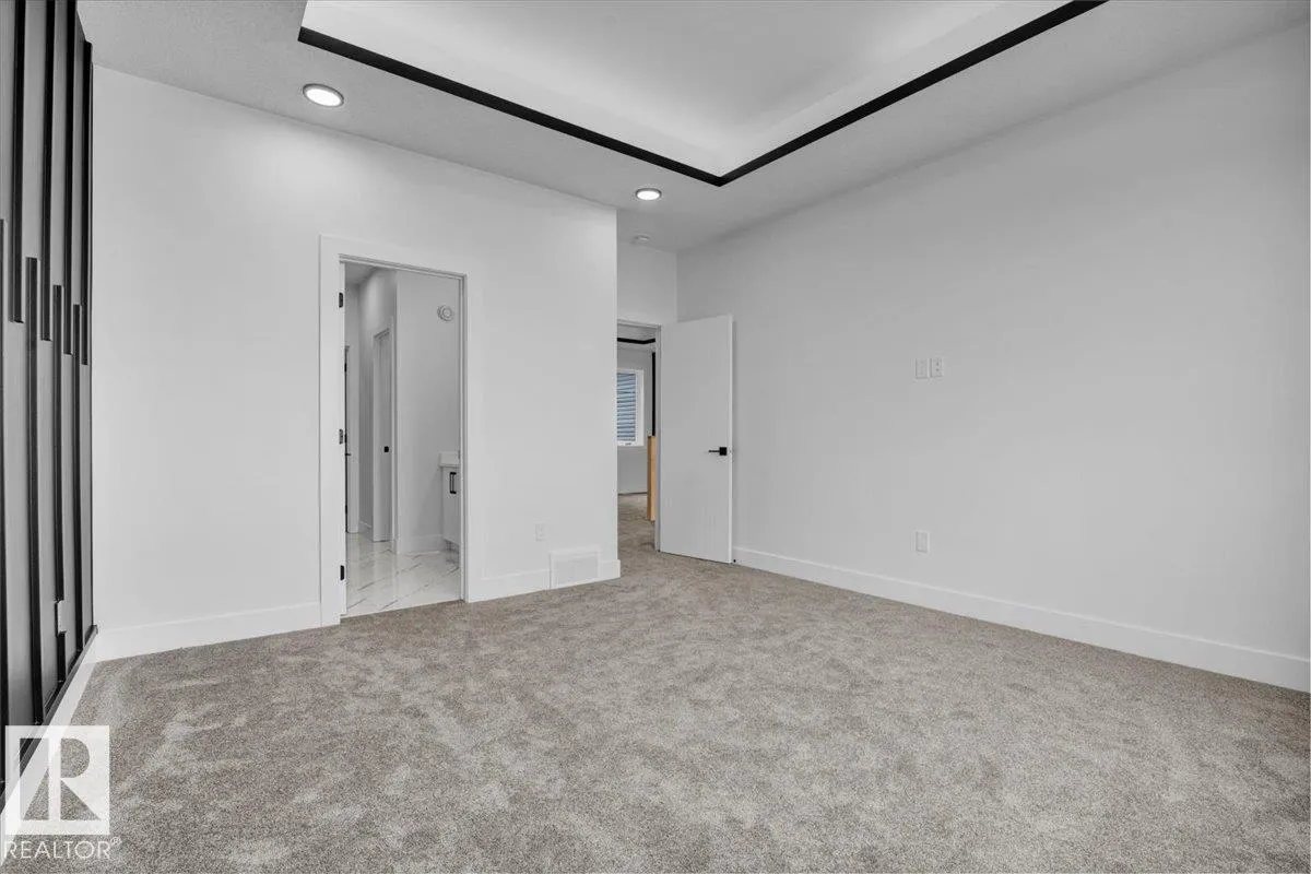12 EDGEFIELD WY