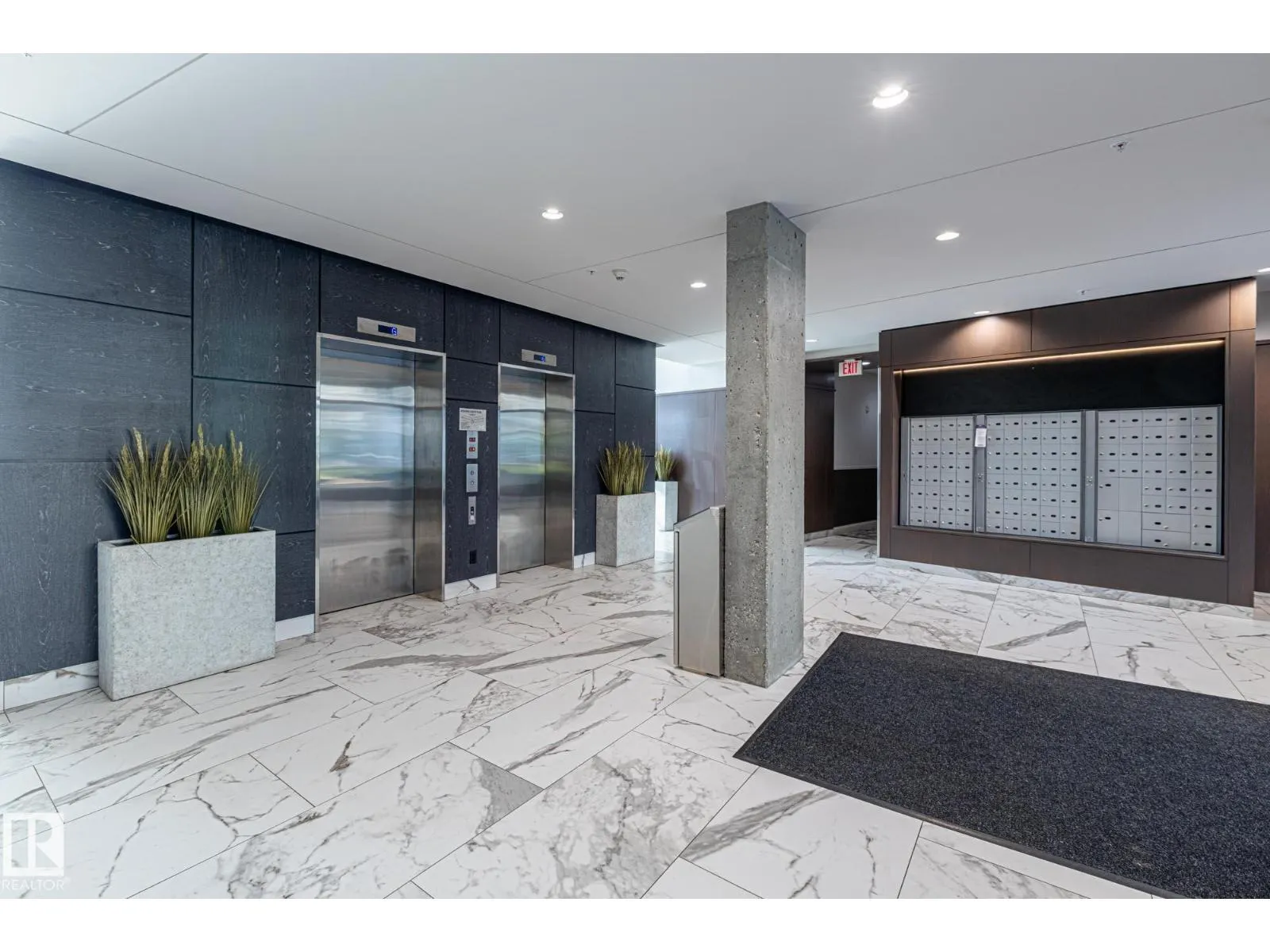 #106 2504 109 ST NW