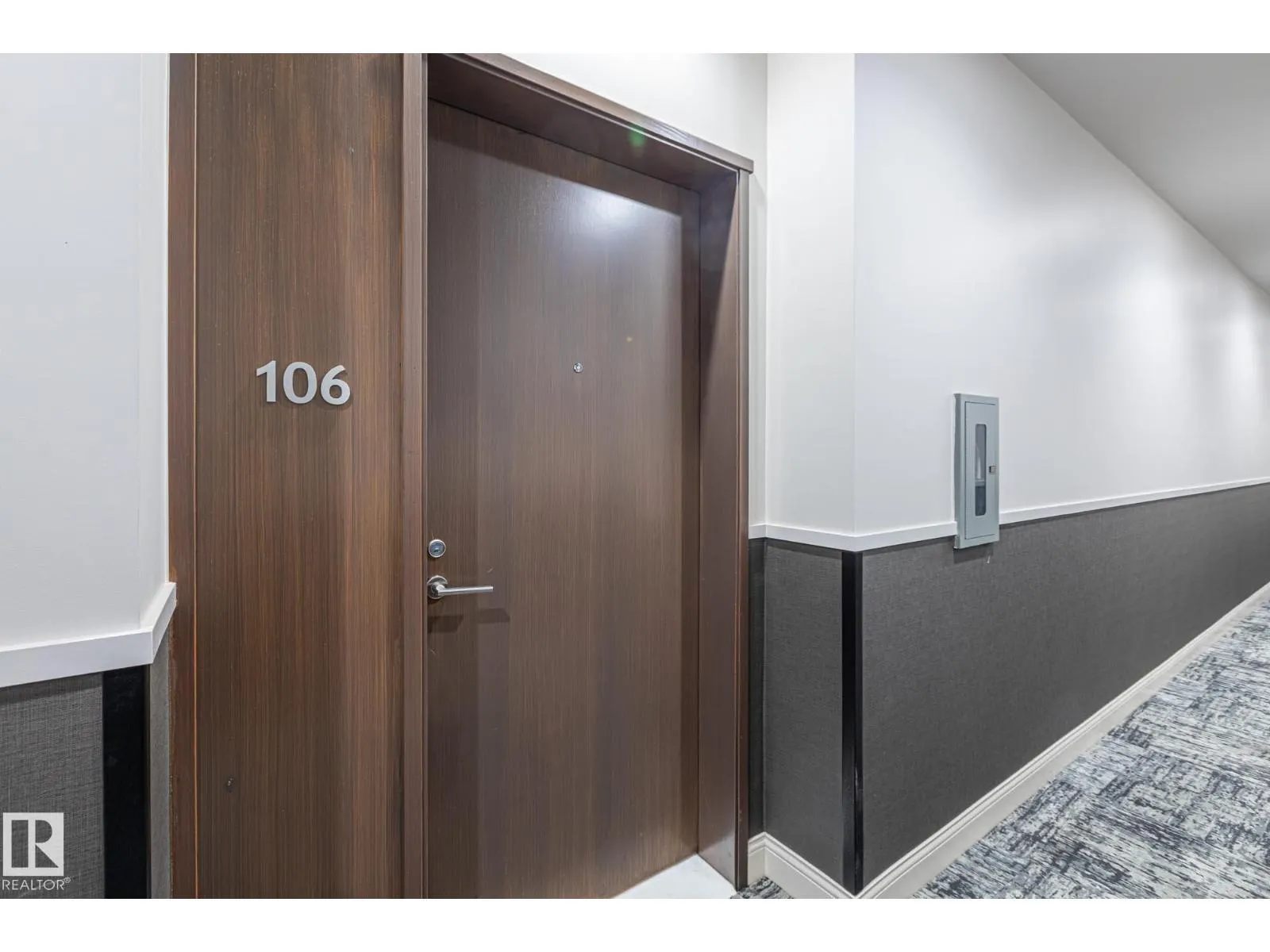 #106 2504 109 ST NW
