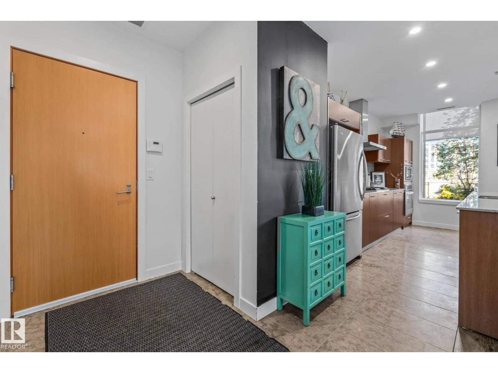 #106 2504 109 ST NW