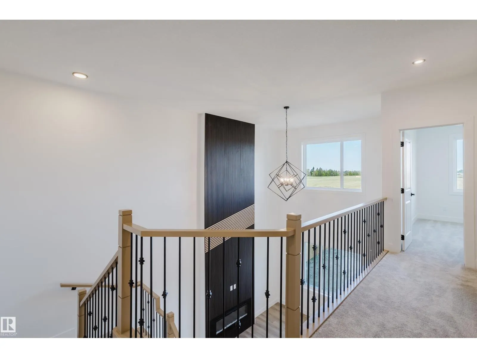 325 Bluff CV