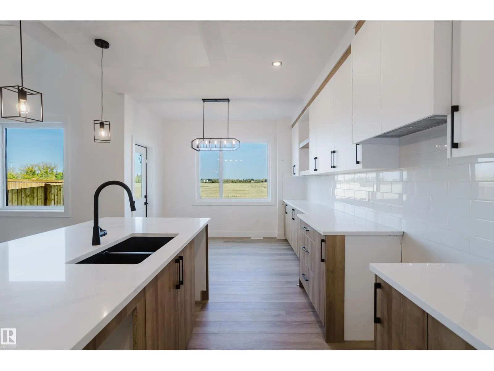 325 Bluff CV