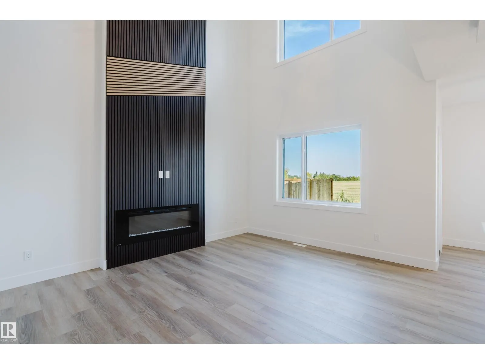 325 Bluff CV