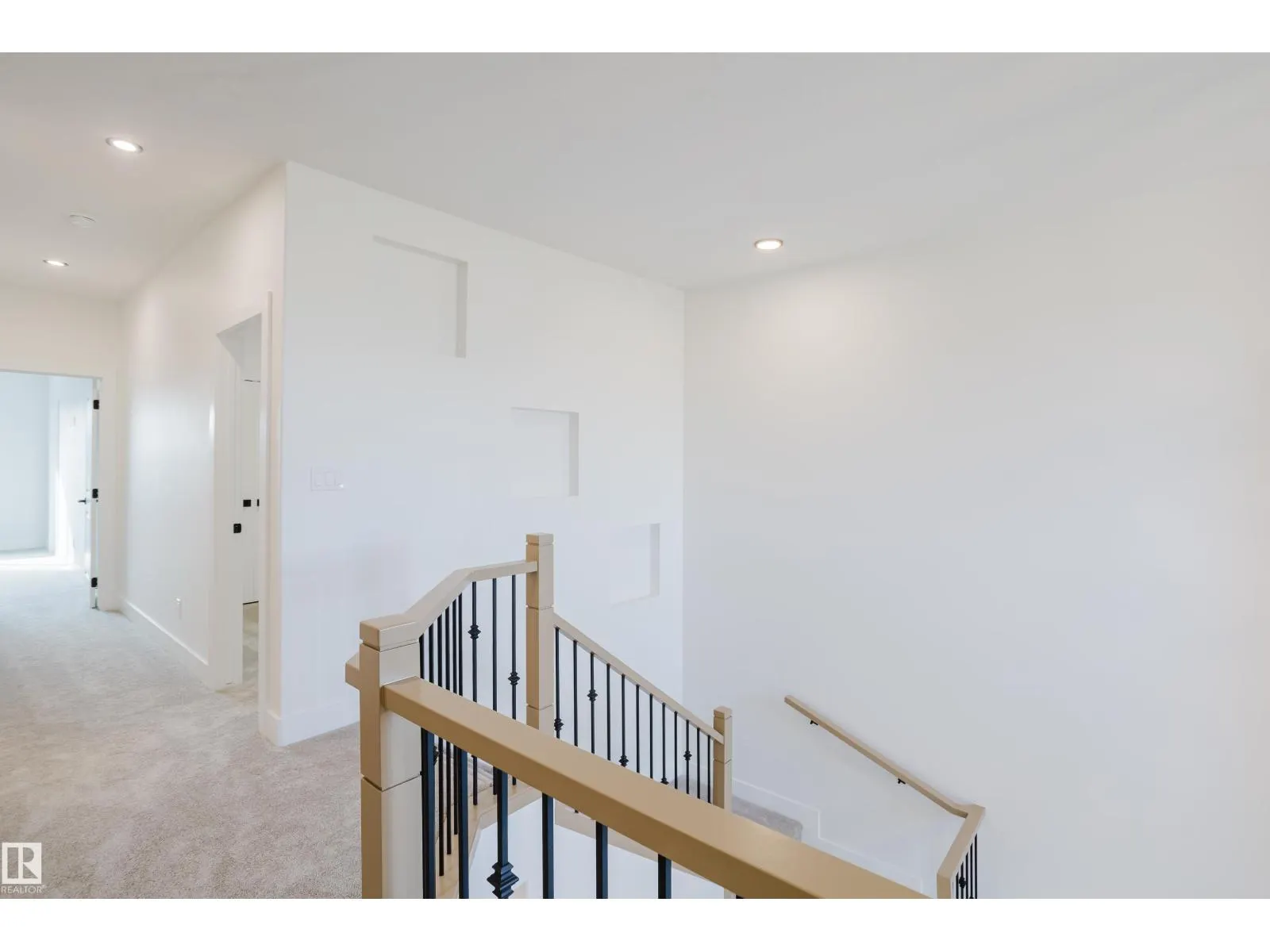 325 Bluff CV