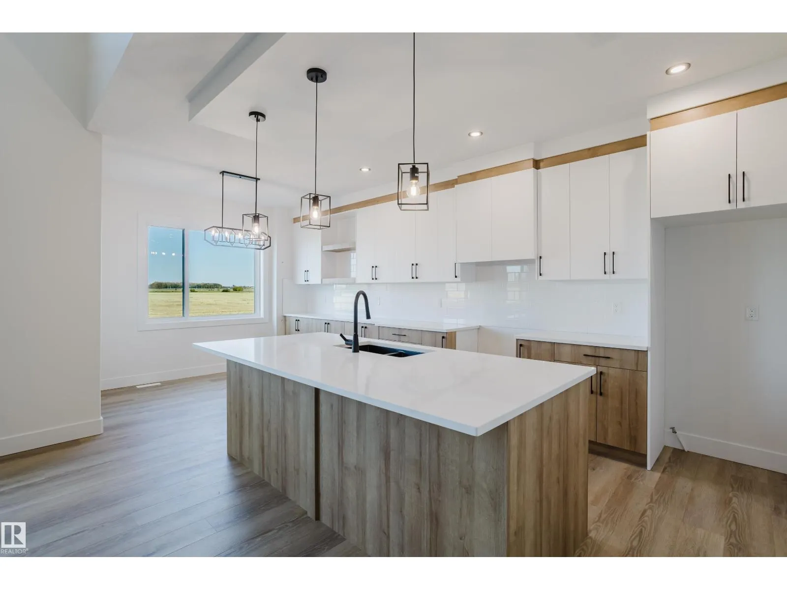 325 Bluff CV
