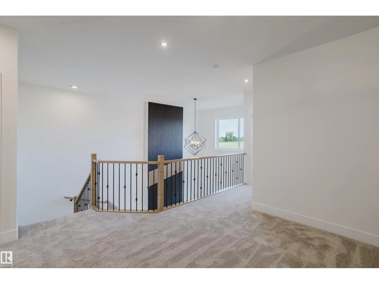 325 Bluff CV