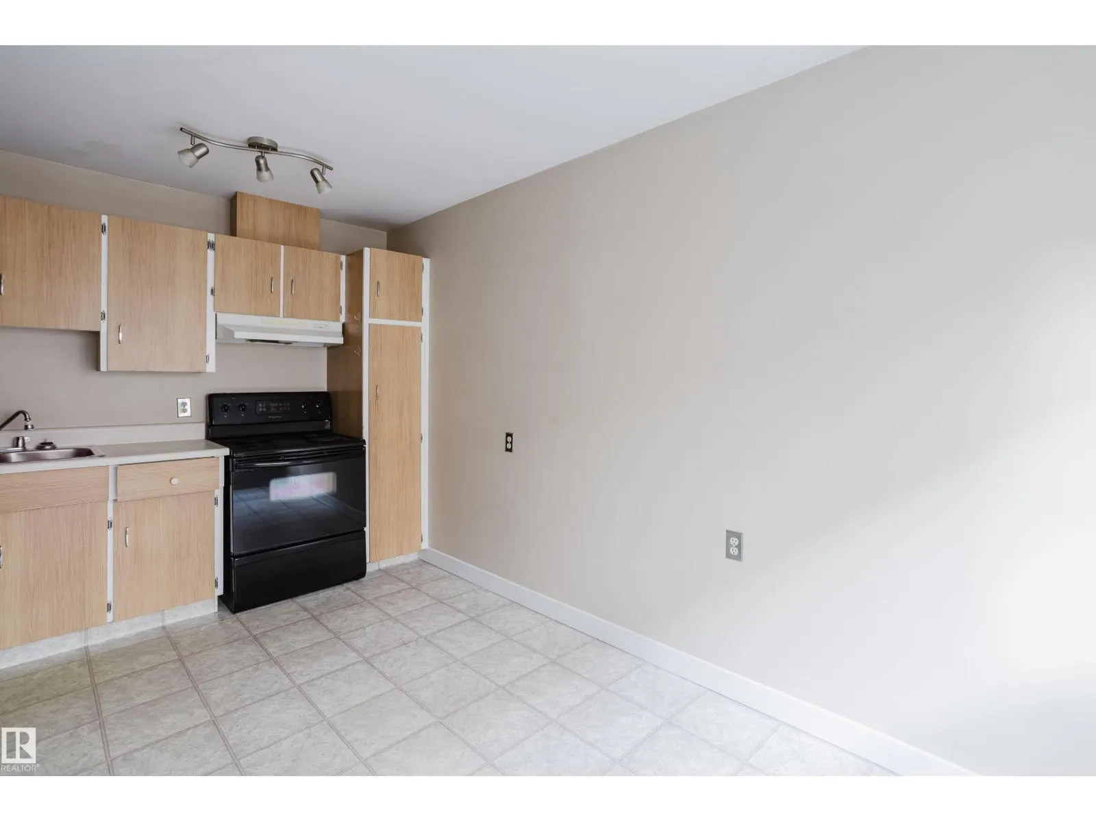 17723 95 ST NW