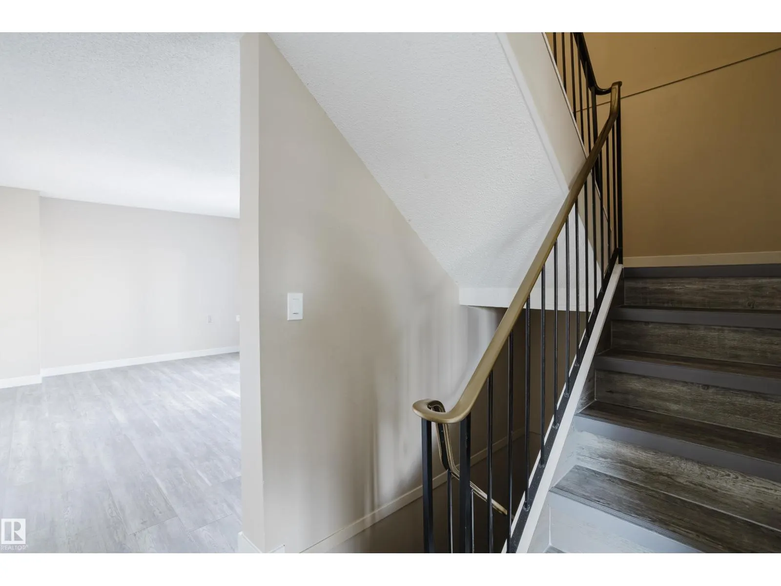 17723 95 ST NW
