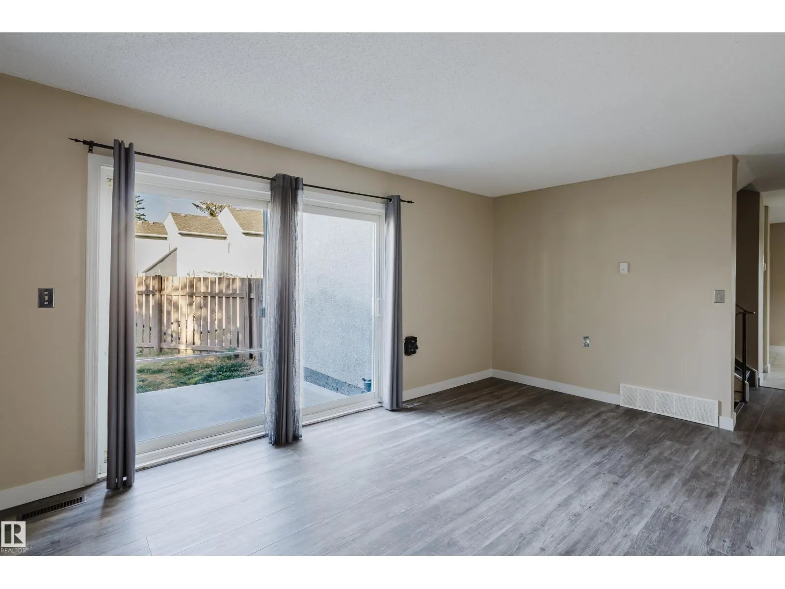 17723 95 ST NW
