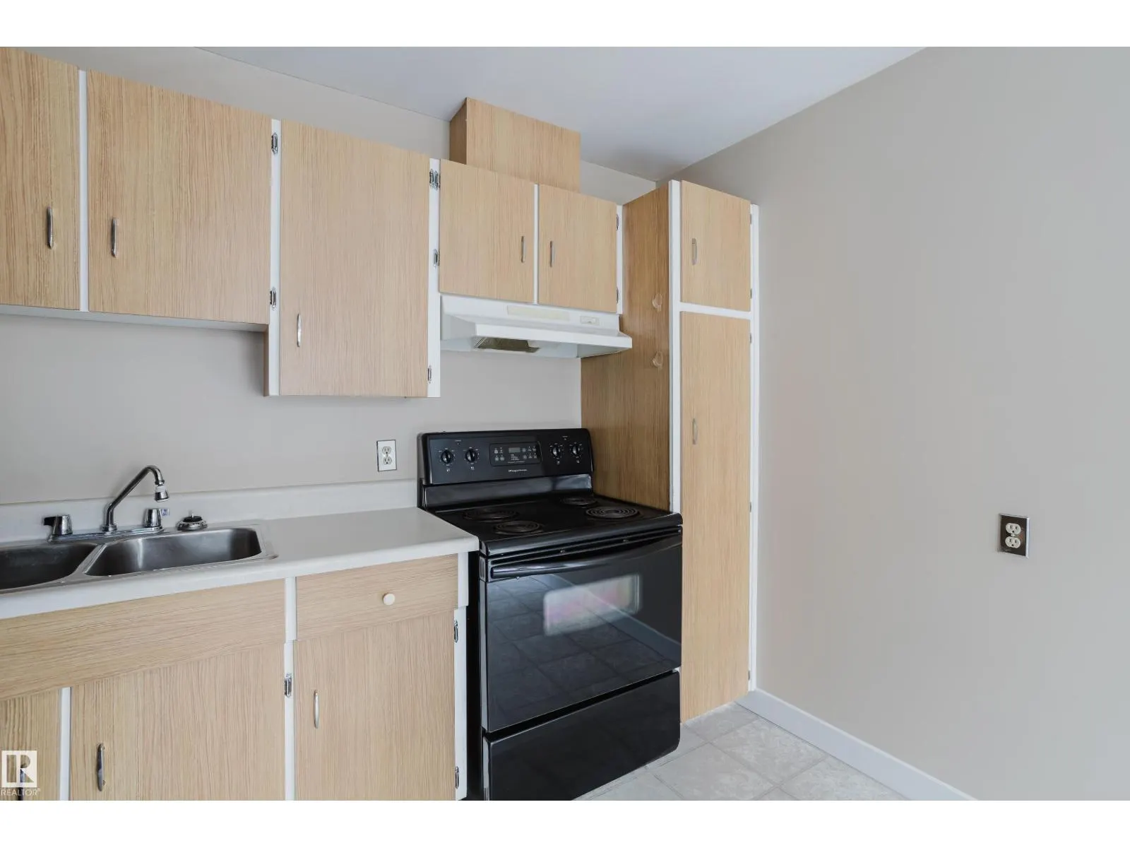 17723 95 ST NW