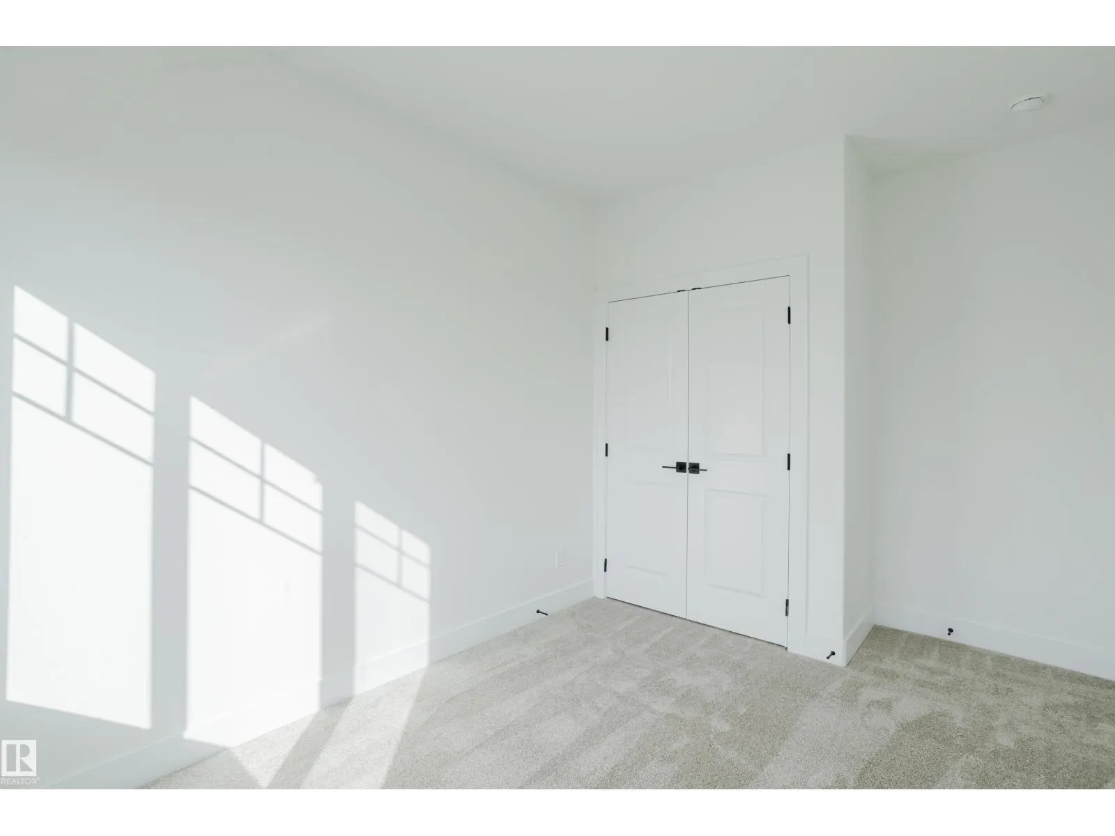 331 Bluff CV