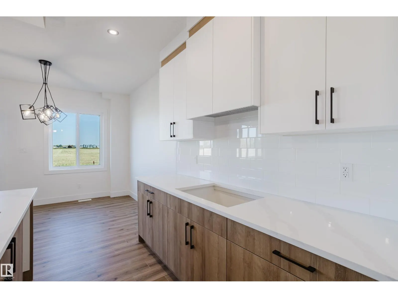 331 Bluff CV