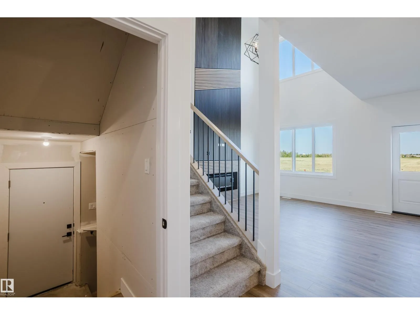 331 Bluff CV
