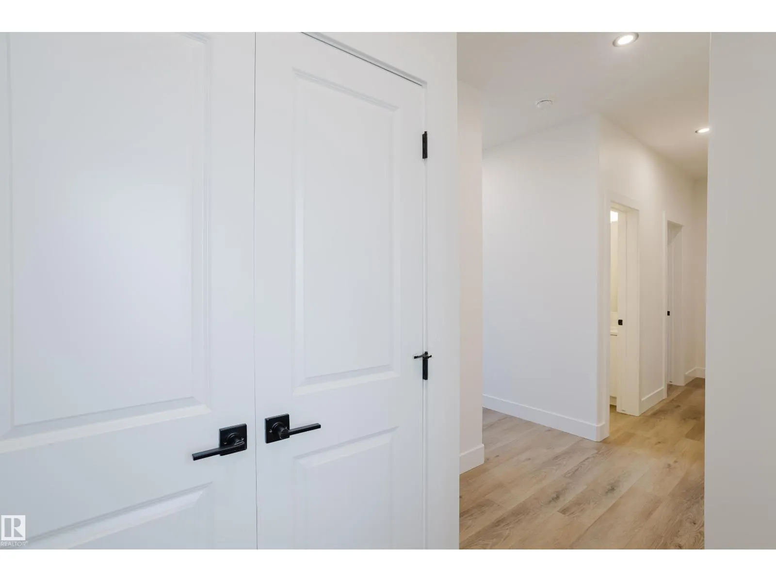 331 Bluff CV
