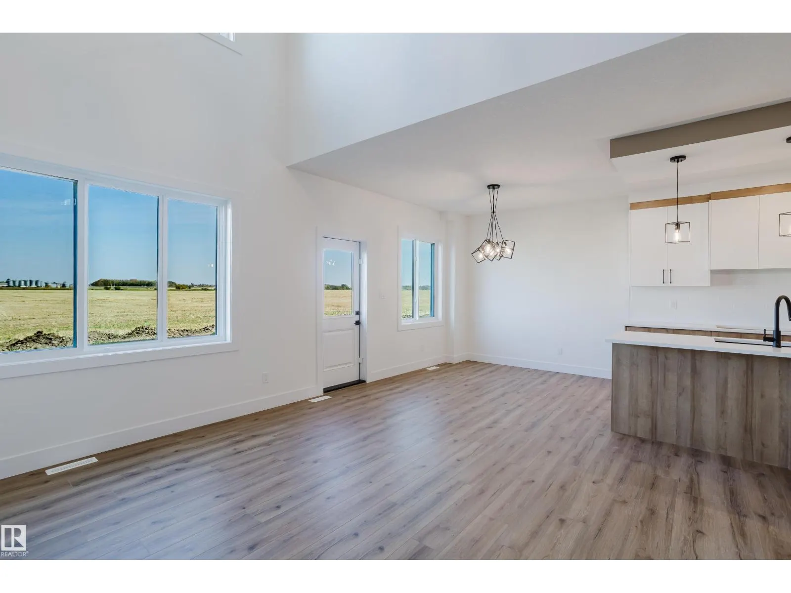 331 Bluff CV