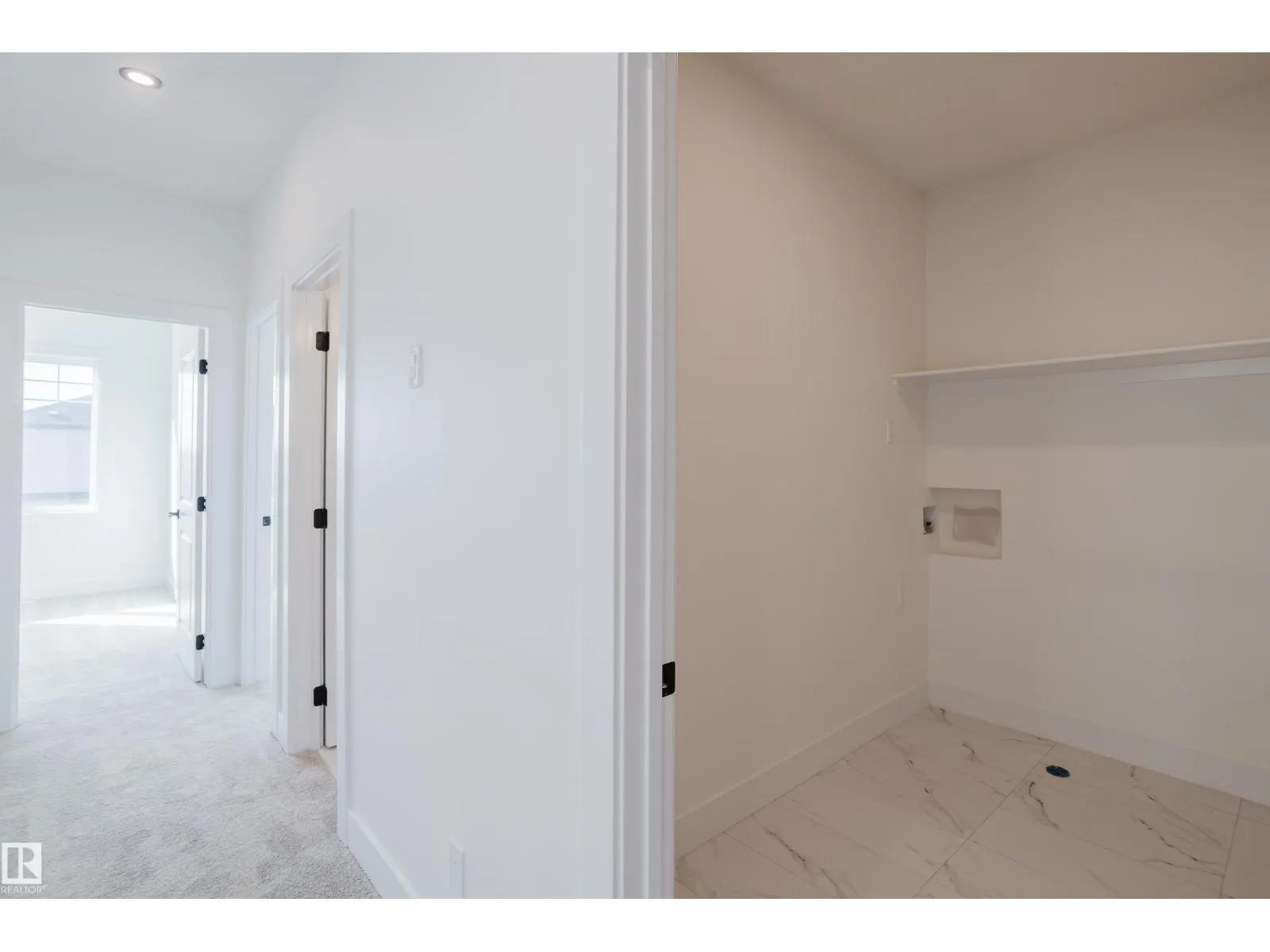 331 Bluff CV