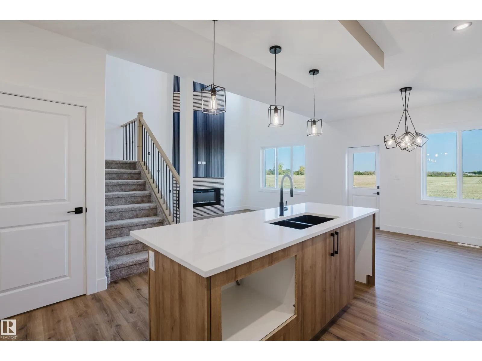 331 Bluff CV