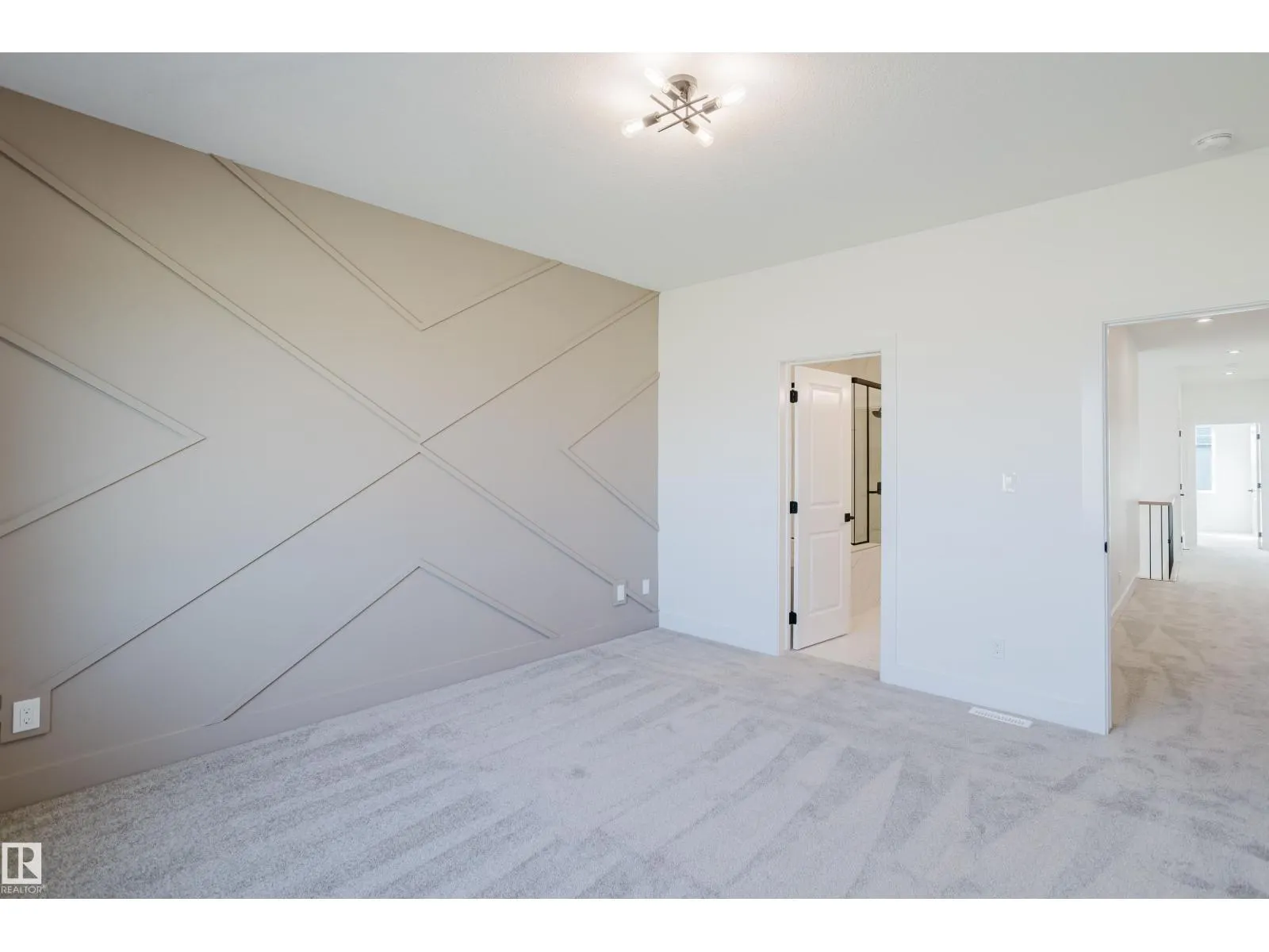 331 Bluff CV