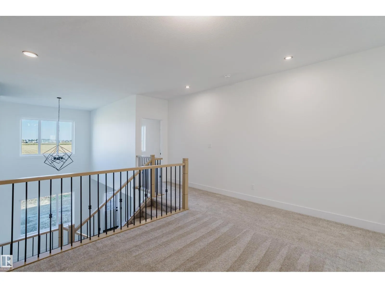 331 Bluff CV