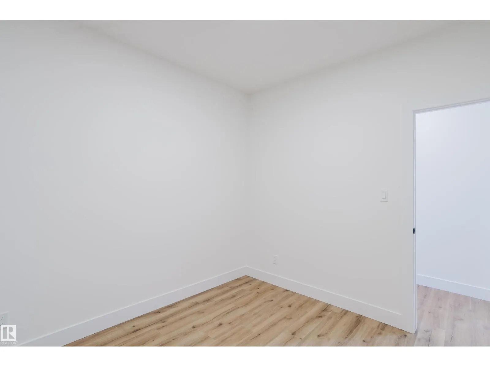 331 Bluff CV