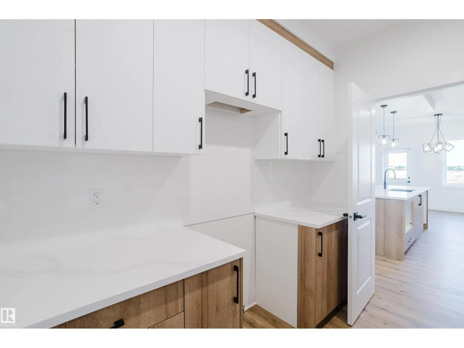 331 Bluff CV