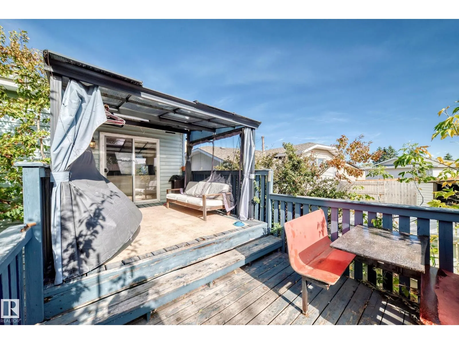 325 Warwick RD NW
