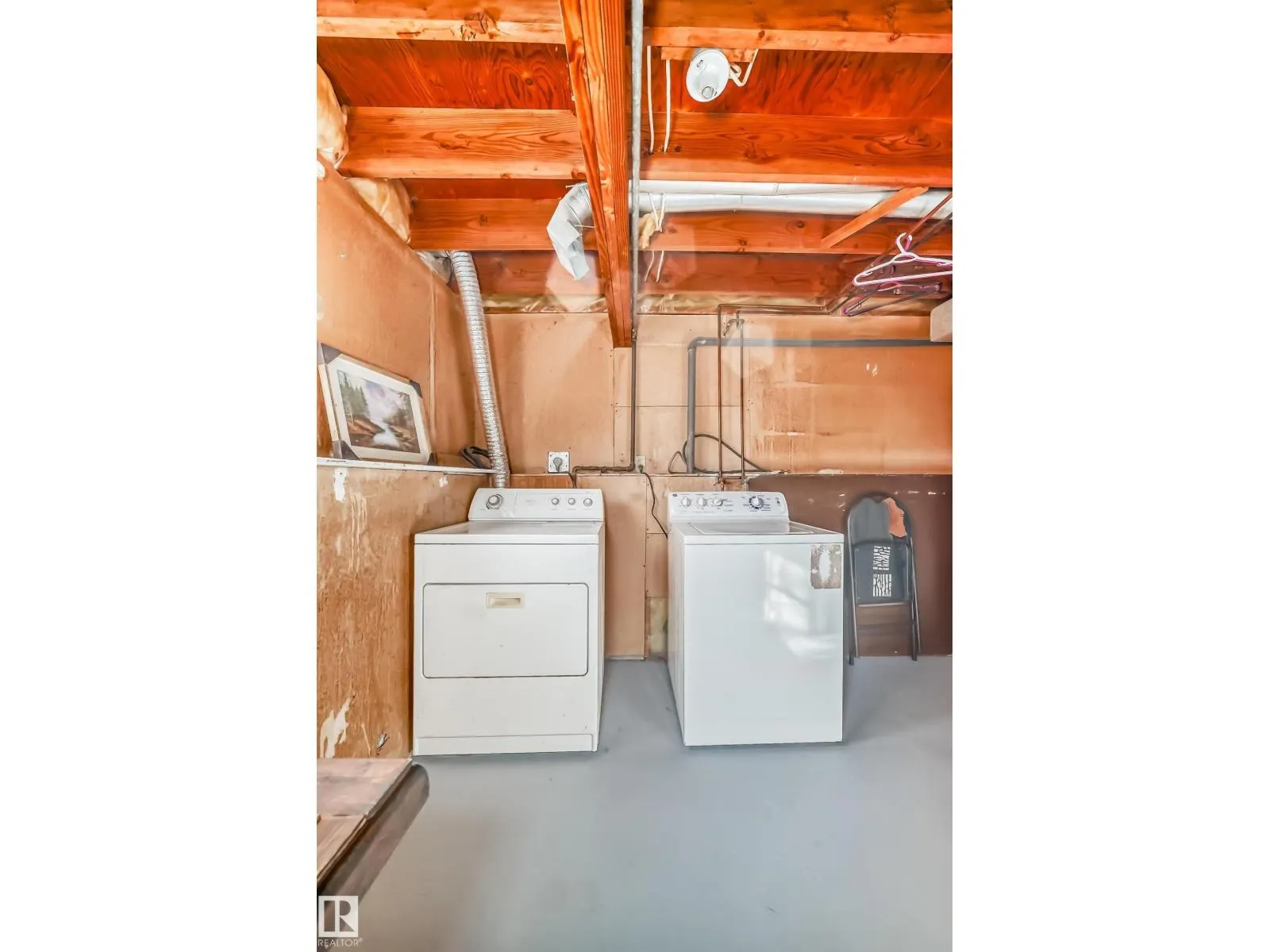 325 Warwick RD NW