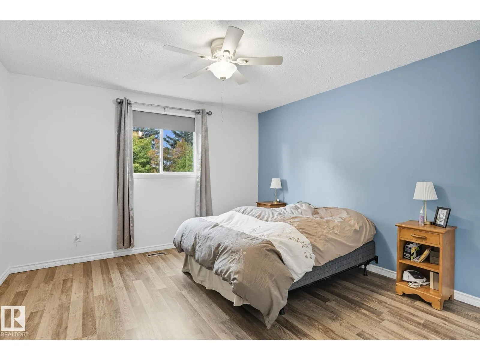 215 RIVER PT NW