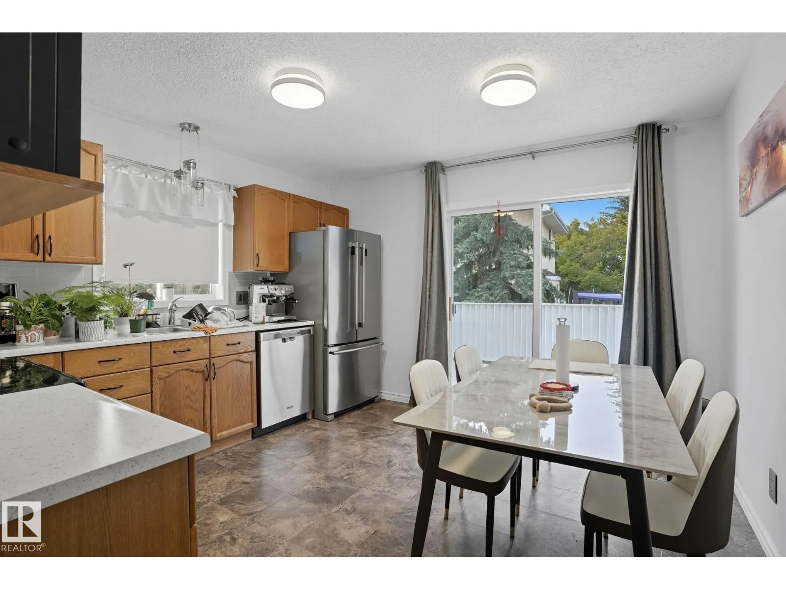 215 RIVER PT NW