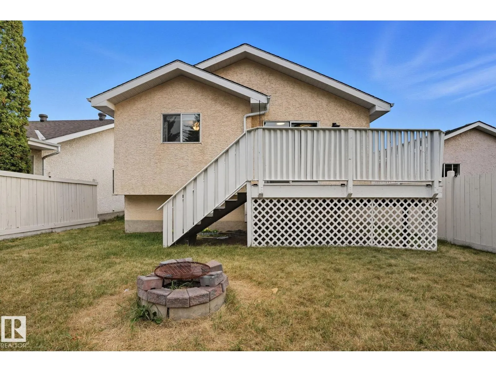 215 RIVER PT NW