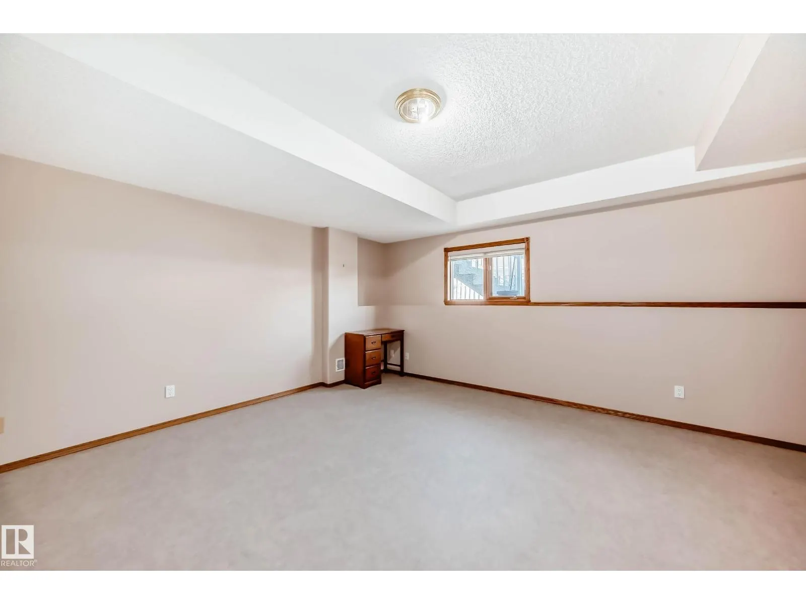 16135 56 ST NW